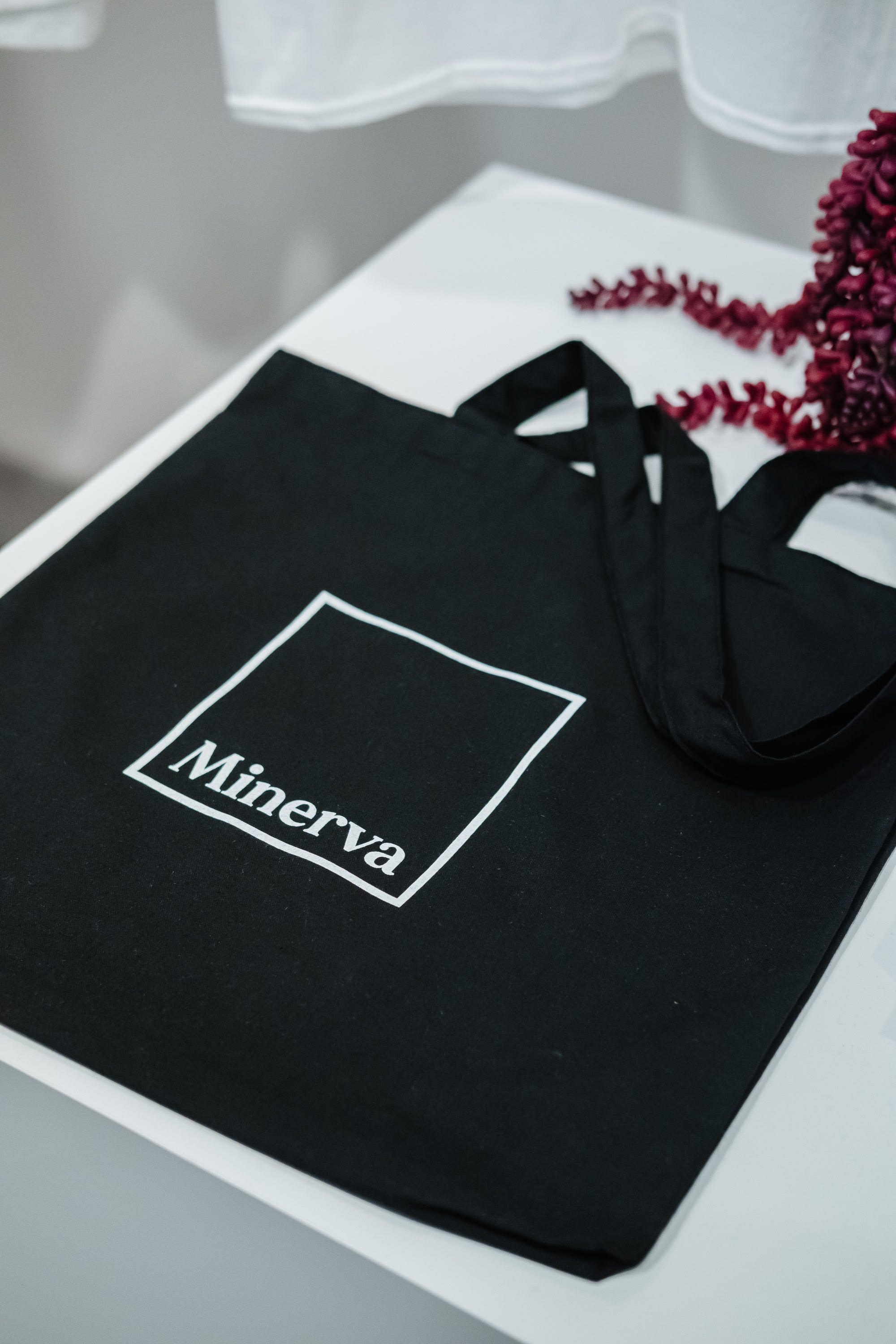 Minerva Tote